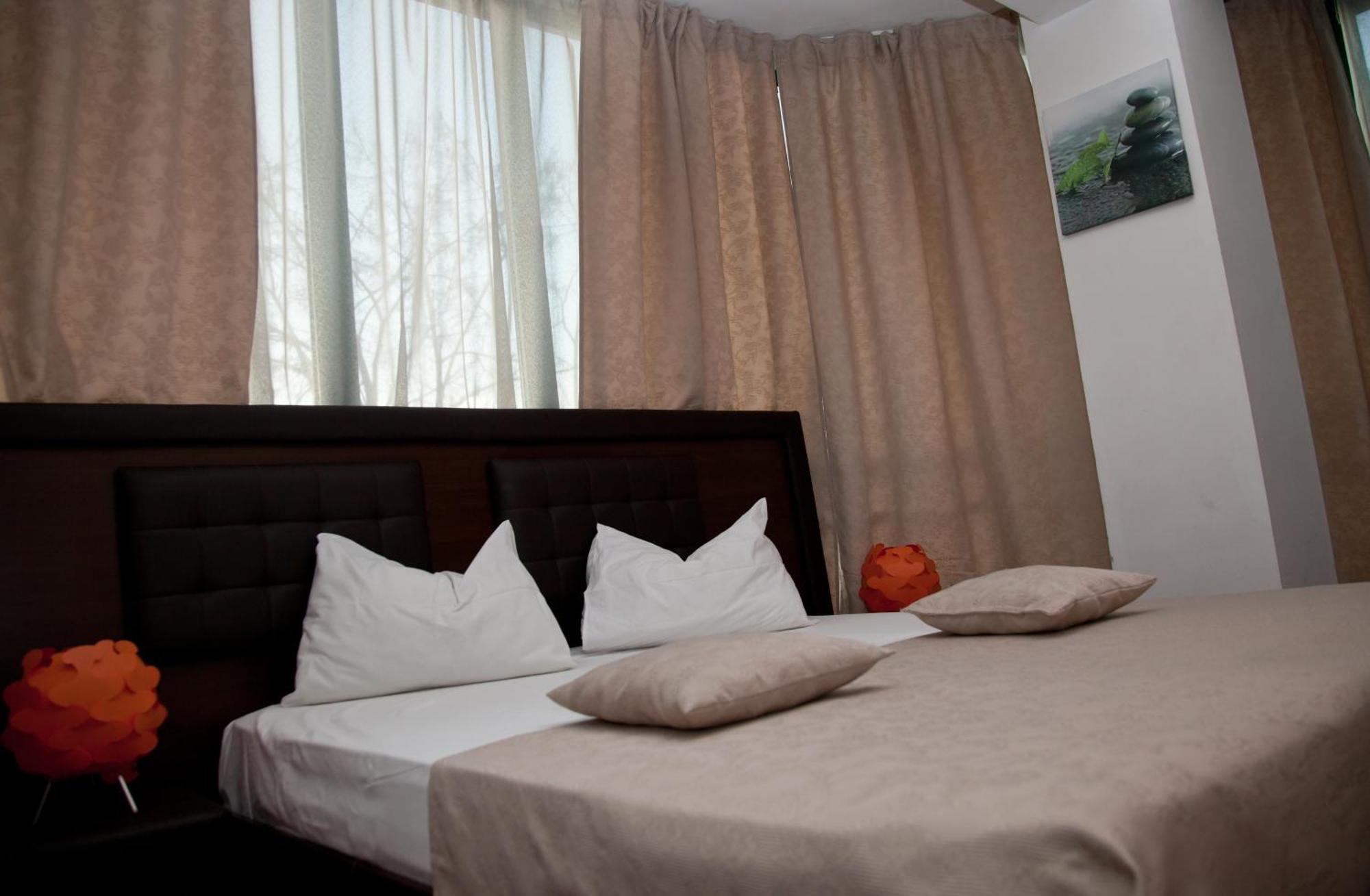 Hotel Metropol 피테슈티 객실 사진