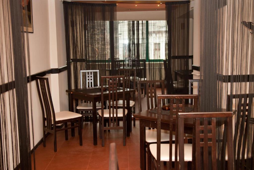 Hotel Metropol 피테슈티 외부 사진
