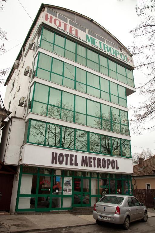 Hotel Metropol 피테슈티 외부 사진