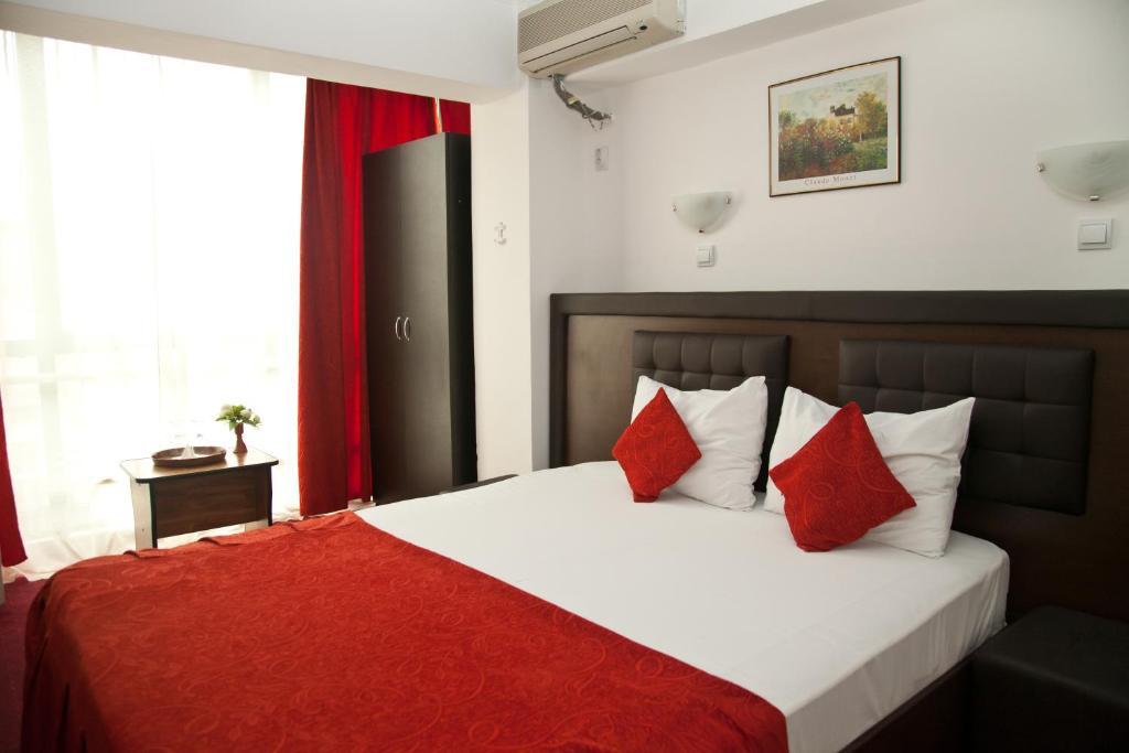 Hotel Metropol 피테슈티 외부 사진